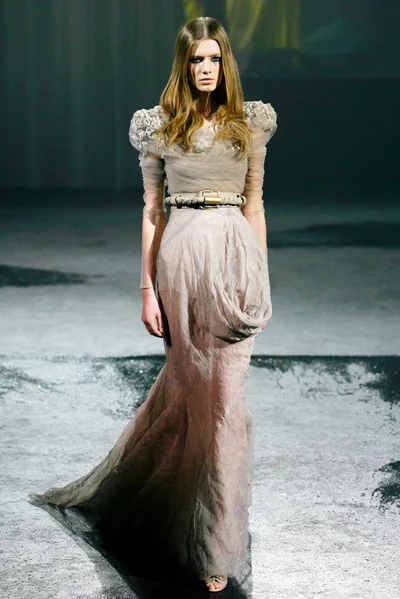 Look 19